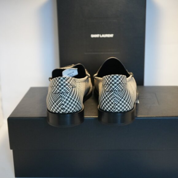 Yves SAINT LAURENT main image 4